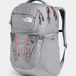 Day Packs The North Face Recon 30L Backpack Womens (Past Season) 12 Day Packs The North Face Recon 30L Backpack Womens (Past Season)